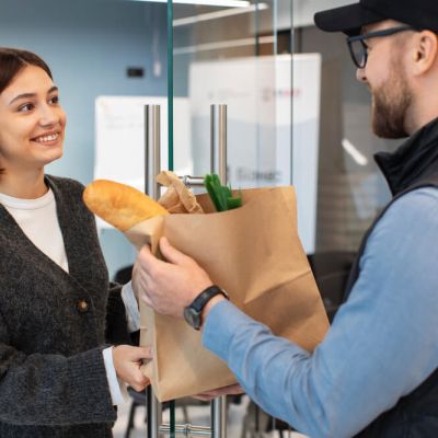 Trust-Driven and Premium-Focused Food Delivery Market in the Middle East