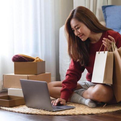 Factors Influencing Online Shopping Decisions in Vietnam